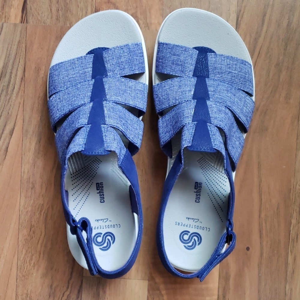 Clark's White/Blue Sandals- Cloudsteppers